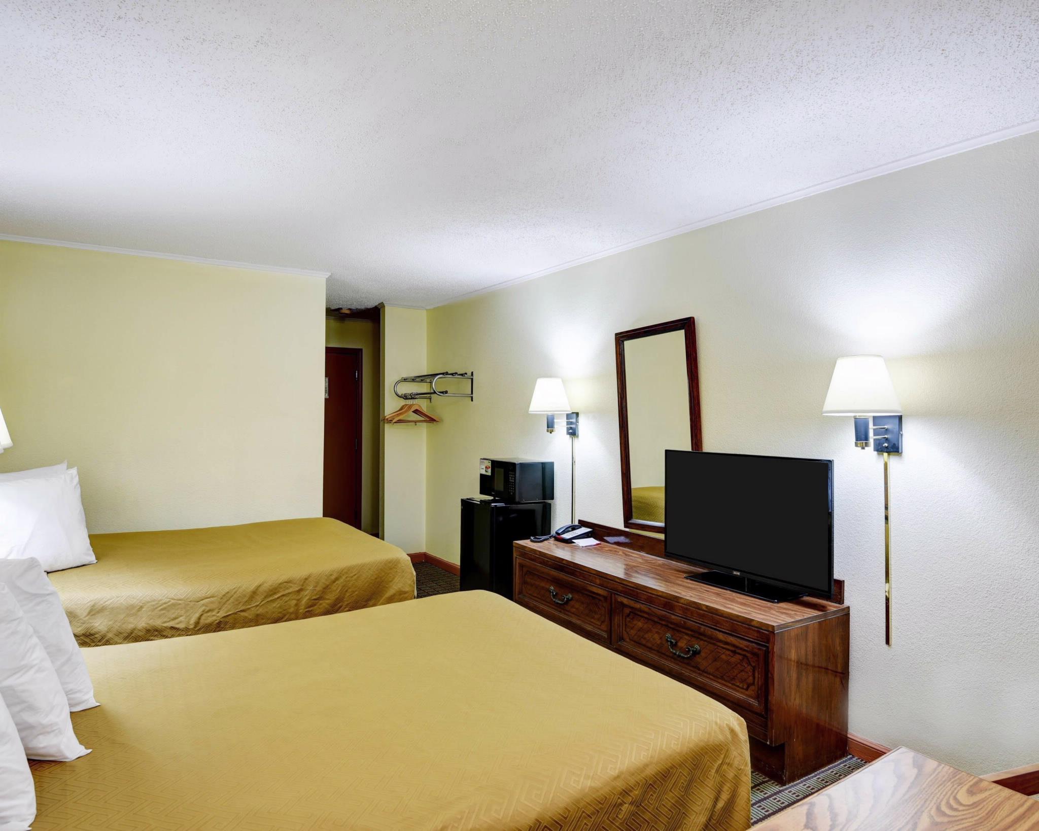Econo Lodge Morgantown Exterior foto