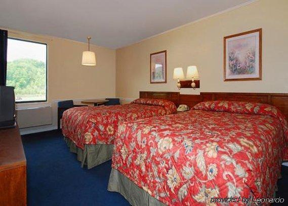 Econo Lodge Morgantown Zimmer foto
